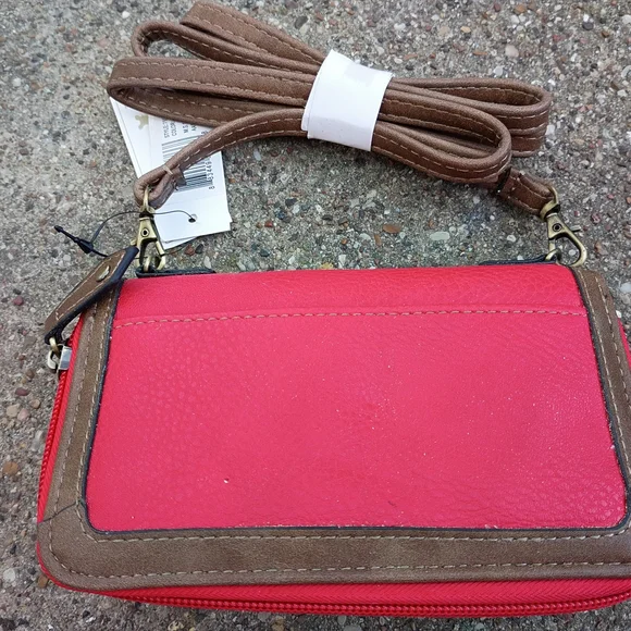 NWT Red Cell Phone Wallet Case - Picture 3 of 4